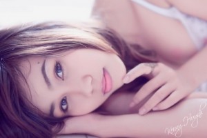 MC - mẫu ảnh Gió Hoang