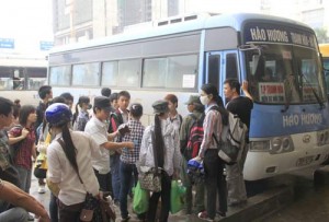 Về quê ăn Tết