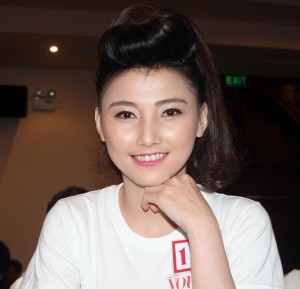 Hoa khôi "Người đẹp công sở" 2014 Nguyễn Thanh Hạnh