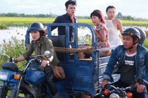 Cảnh trong phim Bộ ba rắc rối