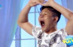 Một trong những tiết mục "đáng sợ" của dị nhân Bảo Cường trong chương trình Bữa trưa vui vẻ
