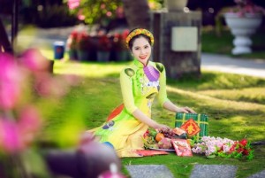 Dương Kim Ánh duyên dáng với áo dài Xuân mới