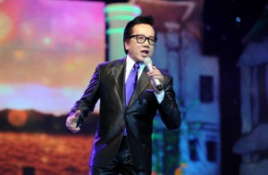 Nam danh ca Elvis Phương sẽ hát trong hai ngày lễ tại SK Trống Đồng