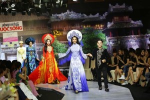 NTK Brian Võ cùng các thiết kế chủ đạo trong bộ sưu tập áo dài mới nhất lần này