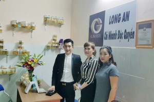 Các lãnh đạo của G-White tại lễ khai trương chi nhánh Long An