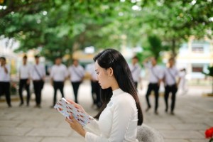 Miu Lê vai Việt An trong phim Cô Gái Đến Từ Hôm Qua