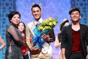 Ca sĩ Phan Ngọc Luân đăng quang ngôi vị Á vương Người Việt Thế giới 2017