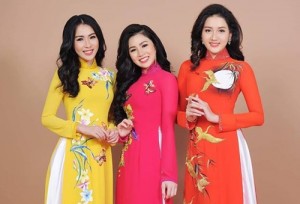Từ trái sang: Miss Hutech 2015 Nguyễn Q!uỳnh Ánh Tuyết, Miss Hutech 2017 Vũ Ngọc Dung và Miss Hutech 2012 Phạm Phương Thảo