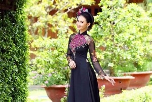 Suri Trương, Hoa khôi Duyên dáng Phụ nữ TP Bến Tre 2015
