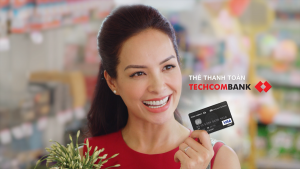 Sở hữu chiếc thẻ thông minh, Thúy Hạnh được mệnh danh "Bà mẹ hiện đại" nhất năm