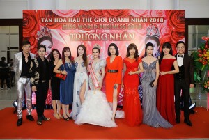 Nguyên Vũ cùng rừng sao Việt dự Thank Party của Hoa hậu Trương Nhân