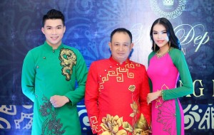 NTK Ng Tuấn (giữa) cùng Nam vương Áo dài Bến Tre Lư Minh Tân và Á khôi Áo dài Tú Quyên