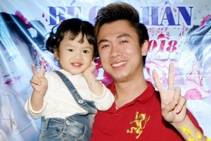 Hồ Việt Trung lần đầu thừa nhận ly dị vợ và giành quyền nuôi con gái 3 tuổi rưỡi