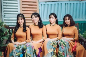 op 12 Duyên dáng nữ sinh Giao thông diện BST Đại sứ Áo dài Việt Nam của NTK Việt Hùng