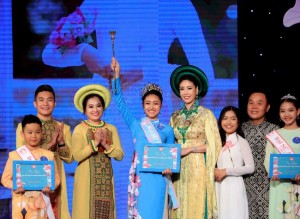 Phút đăng quang của Vũ Trần Bảo Nguyên