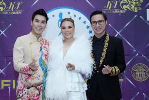 Á vương Hoàng Phi Kha, NTK Mai Phương Trang và MC Anh Quân