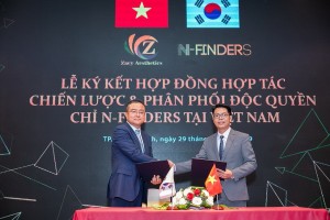 Ông Trần Đình Thăng - Giám đốc Công ty TNHH thẩm mỹ Zacy ký kết hợp tác cùng Mr Lee Kyung Jun