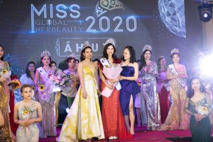 Là cuộc thi mang tính nội bộ nhưng được tổ chức khá hoành tráng và chuyên nghiệp