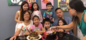 Á hậu Vy Vy chia sẻ khoảnh khắc đón giao thừa cùng người thân
