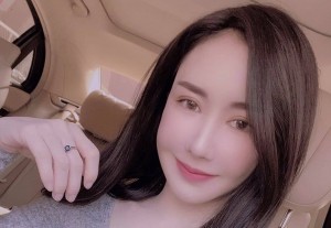 Hotgirl Chu Hằng