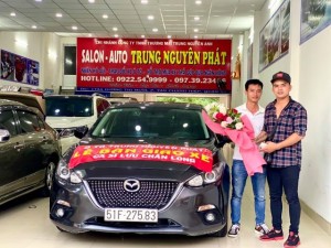 Lễ bàn giao xe cho ca sĩ Lưu Chấn Long