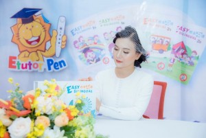 Hoa khôi Hoàng Hà giữ vai trò "cầm cân nảy mực" cho Đại Sứ Thương Hiệu GoldStar 2020