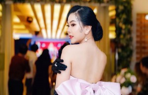 Hoa hậu Nguyễn Thụy Thanh Tuyền tại sự kiện Dạ Vũ Cách Tân
