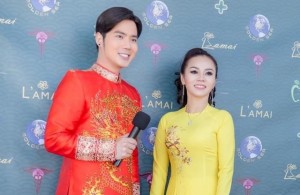 Hoa hậu Ninh Nguyễn dịu dàng trong tà áo dài truyền thống