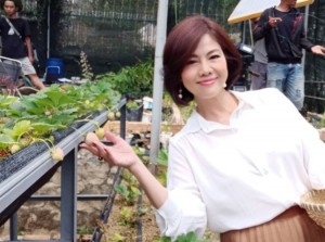 Ca sĩ Hồ Lệ Thu