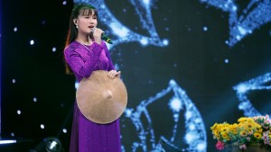 Như Thùy “chơi lớn” hát dân ca 3 miền trong chung kết Hãy Nghe Tôi Hát 2021