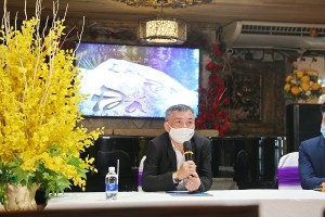 CEO Trần Ngọc Doanh tại buổi họp báo