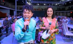 2 nghệ sĩ Hồng Đào và Hoài Tâm