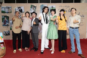 Các diễn viên trẻ trong vở 'Tấm lòng của biển'
