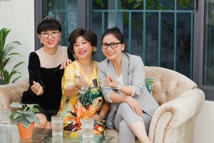 Các nghệ sĩ Phương Dung, Phi Phụng và Thụy Mười