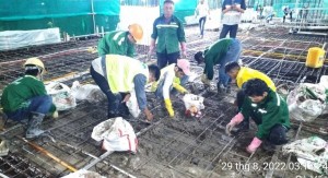 Công nhân lao động tại dự án Trường Đại học Văn Lang