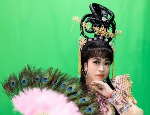 Vũ Thúy Vi vẫn không dám nhận mình là nghệ sĩ