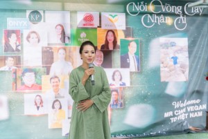 Doanh nhân Diệu Thảo tại họp báo