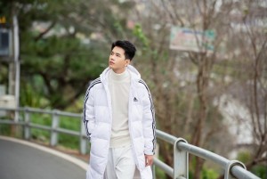 “Chú rể quốc dân” Nguyễn Minh Kha hát lại hit của Hứa Kim Tuyền
