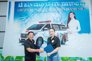 CEO Huỳnh Như chính thức được bàn giao Xe cứu thương 0Đ
