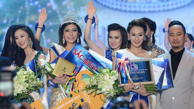 Giây phút đăng quang của Hoa hậu Đại dương 2014