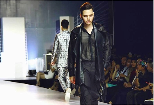 Diễn viên Hải Lê trên sàn catwalk của Đại hội Mỹ nam 2016