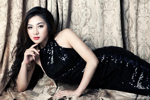Á hậu Thái Nhã Vân