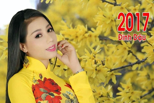 Ca nhạc sĩ Đinh Thiên Hương