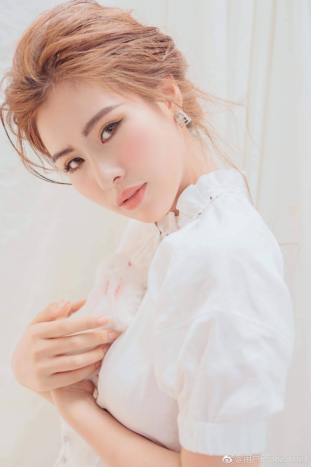Pham Oanh 4