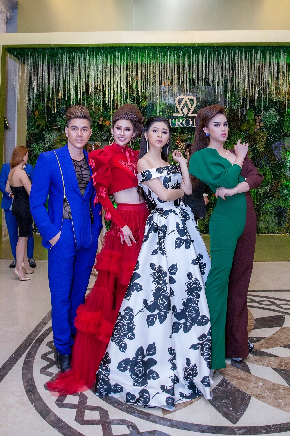 nam vuong hoang gia lam (1)