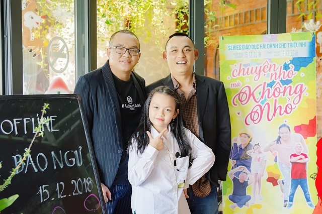 Cha con nhạc sĩ Yên Lam - Bé Bào Ngư và đạo diễn Anthony Võ (trái)