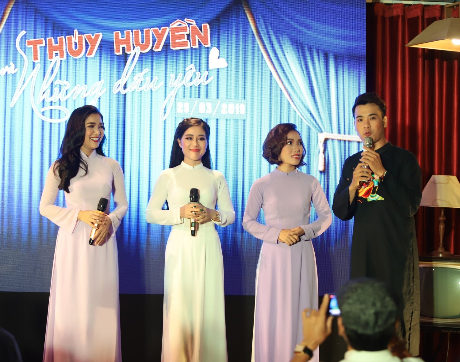 3 chị em Thúy Hằng Thúy Huyền Thanh Hồng