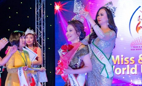 Phút đăng quang của Á hậu Hà Ngọc Vân