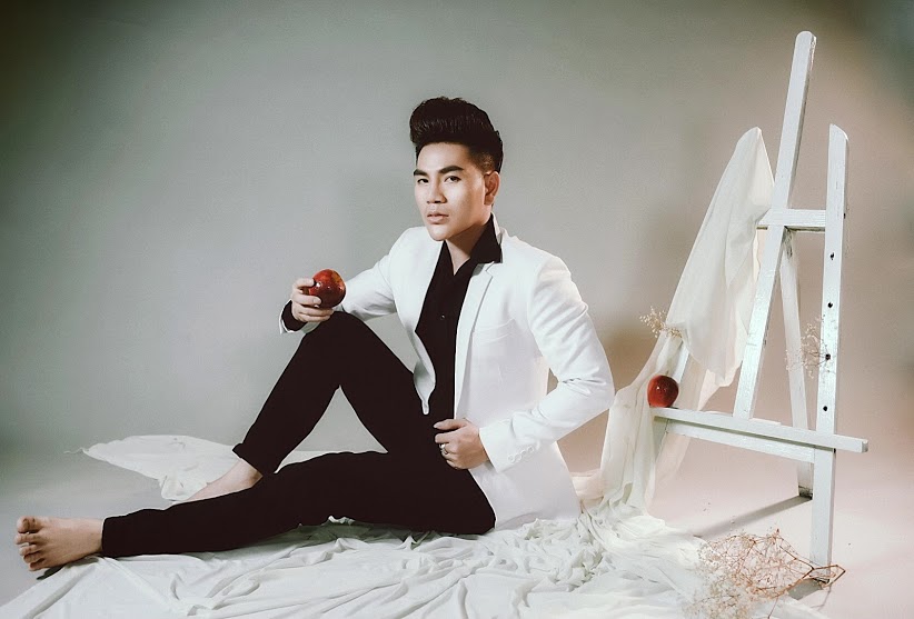 Nam vương Hoàng Gia Lâm trong bộ ảnh mới