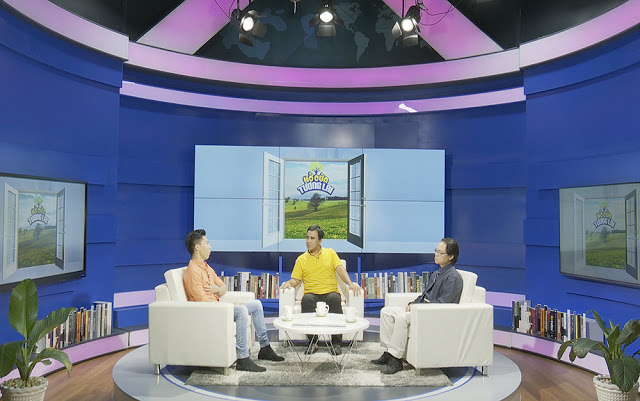 MC Quyền Linh, Quốc Nghiệp và bác sĩ đại diện Bệnh viện ung thư St.Stamford cùng chia sẻ và vạch ra kế hoạch để giúp đỡ gia đình nhân vật tuần này